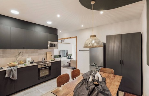 El Putget i Farro Apartment | Demir - 2 bedrooms and office in Vila de Gràcia