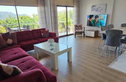 Marmaris City Center Apartment | Deniz Manzaralı, Plaja 100 Metre, Luks Daire 4