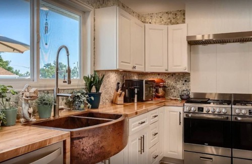 Northglenn Apartment | Denver Caribbean Beach House Resort