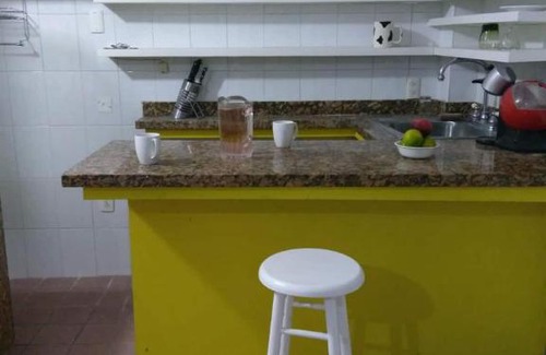 Jiutepec Apartment | Departamento cerca de CIVAC con cocina amarilla
