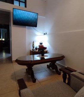 La Banda Apartment | Departamento grande Tierra del sol -con pileta- A 5 minutos del estadio y del nodo tecnológico y cerca de Marcha de los bombos
