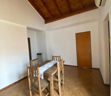 General San Martin Apartment | Departamento pintoresco