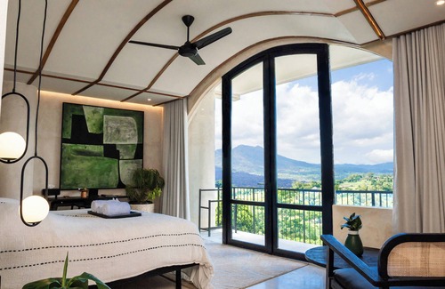Kedisan Hotel | Desa Oculus