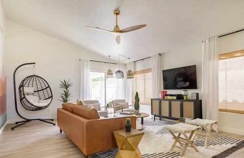 Paradise Valley Village House | Desert Beauty Soulcation PHX: Unwind, Relax, Reset