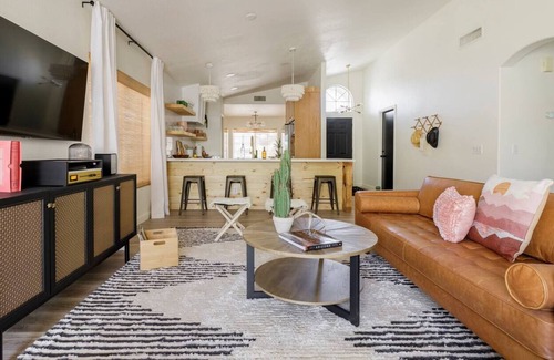 Paradise Valley Village House | Desert Beauty Soulcation PHX: Unwind, Relax, Reset