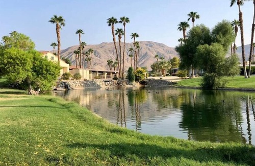 Desert Hot Springs House | Desert Cottage with Mineral Pools & Spas
