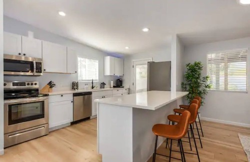 Oracle Heights Estates House | Desert Dreams & Group Adventures Await