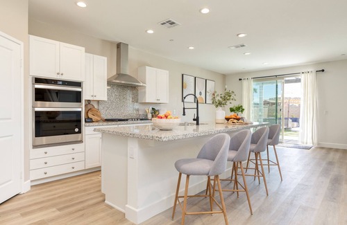 Coachella House | Desert Eden by AvantStay | 6BR w/Ensuite | Backyard Oasis w/Pool & Hot Tub!