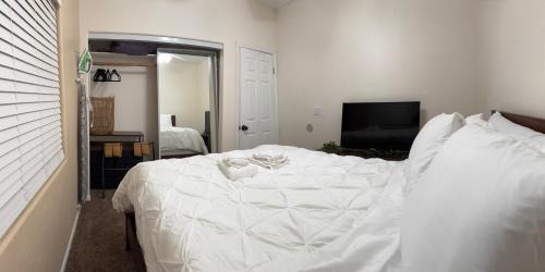 Twentynine Palms House | Desert Escape 4BR and 3BA Minutes to Joshua Tree