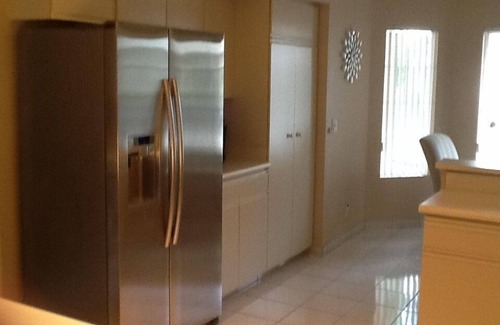 Palm Desert Condo | Desert Falls CC: Lower Level 2 Bed/2.5 Bath & Den 1814 Sq Ft Villa