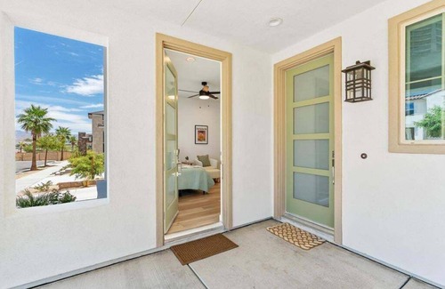Palm Desert Apartment | Desert Getaway | Pool & Mountain Views