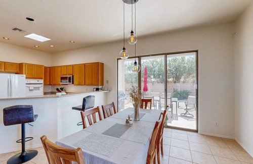 Tanque Verde House | Desert home with enclosed yard, patio and lawn area - dog friendly