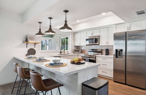 North Mountain House | Desert Oasis: Pool ~ Games ~ Fire Pit on Golf Course