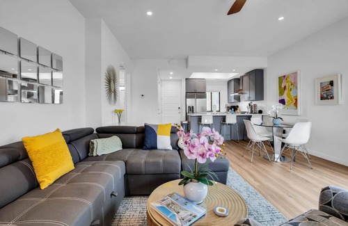 Palm Springs Condo | Desert Paradise Retreat - A Ryson Property