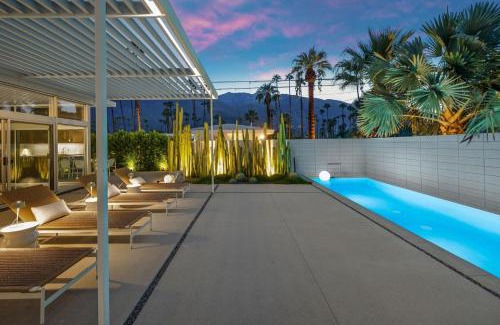 Deepwell Estates House | Desert Two