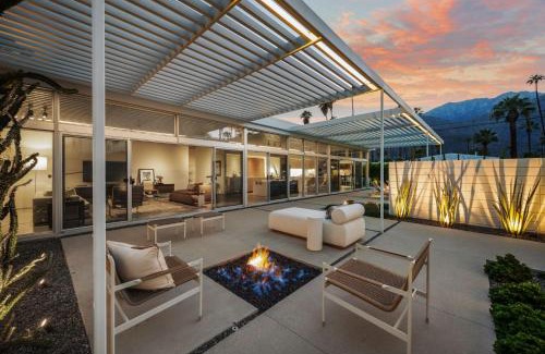 Deepwell Estates House | Desert Two