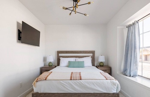 Eagle Hills House | #DesertBohoRetreat w/ Large Backyard and Pool
