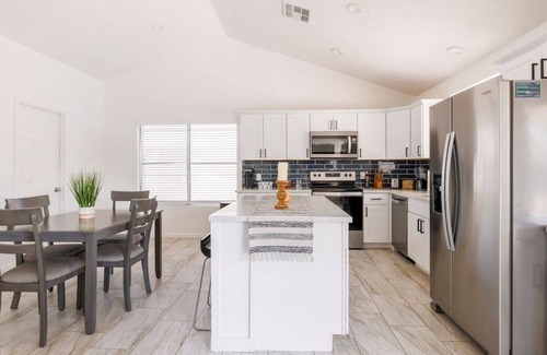 Eagle Hills House | #DesertBohoRetreat w/ Large Backyard and Pool