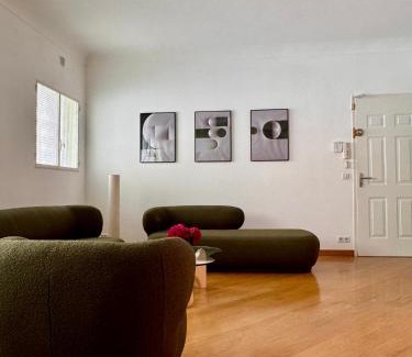 Prado - Republique Apartment | Design Appartment 100sqm close to Palais Beach and Restaurants