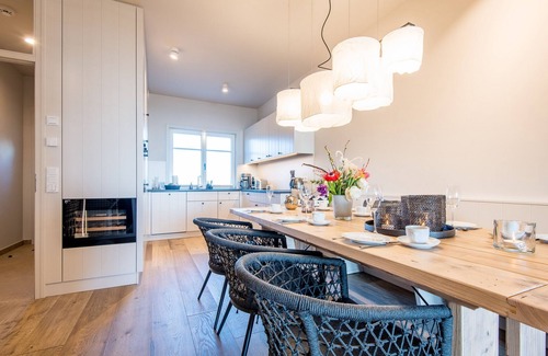List House | Design, Reichlich Platz, Meerblick, Garagenstellplätze - was Will man Mehr?