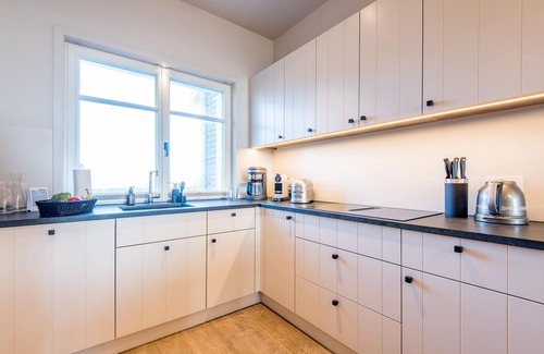 List House | Design, Reichlich Platz, Meerblick, Garagenstellplätze - was Will man Mehr?
