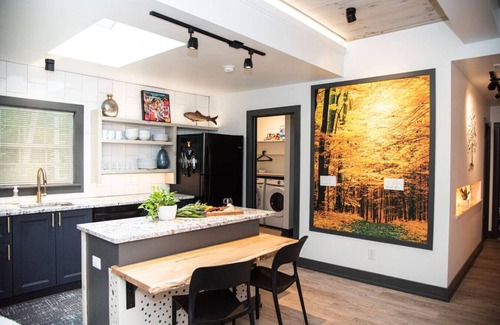 Indianapolis House | Design11@Keystone Luxury 2BR/2BA