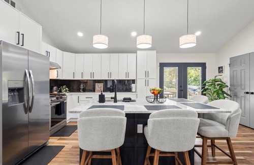Belvedere Park House | Designer 3BR/3BA Bungalow Great for Families!