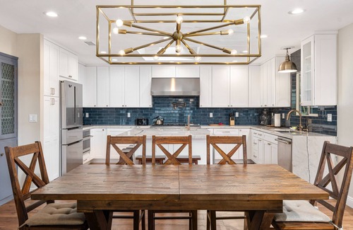 La Mesa House | Designer 4 BR La Mesa Home w/Yard and BBQ