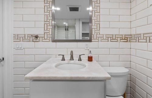 Southampton Cottage | Designer Cottage walking distance Southampton Village