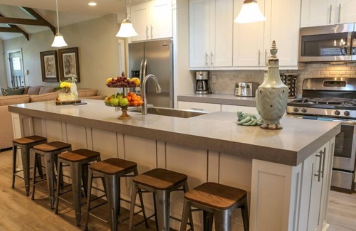 Santa Ana House | Designer Decorated Home: Pool/Jac, 3 EnSuites