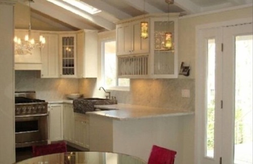 East Hampton House | Designer own Chic Hampton Retreat has stunning water views!