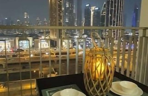 Bur Dubai Apartment | Designer's 2 BHK I Dubai Downtown I Burj Khalif View