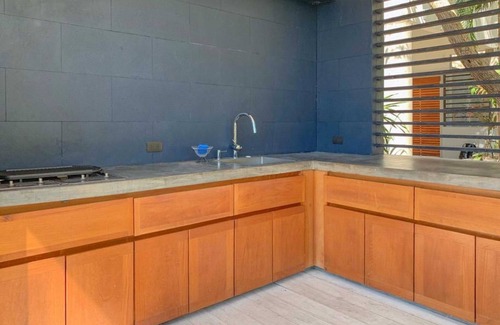 Coco Villa | Designer Villa, Ocean Views, Hear the Waves, Walk to Beach