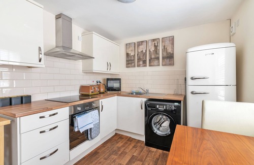 Derby Apartment | Desirable 1 Bed Flat in Prime Location