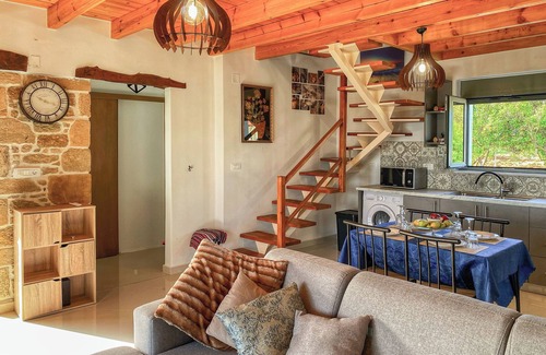Kamisiana Villa | Destan & Juliette Luxury sea villa