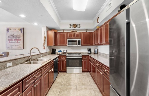 Fort Walton Beach Cottage | Destin West - Osprey PH02 ~ Rooftop Terrace w/Private Hot Tub & Grill