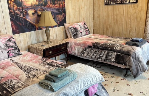 Punxsutawney Hotel | Destination Green House
