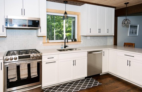 Eagle Lake Cottage | Destination Haven for Outdoor Enthusiasts!