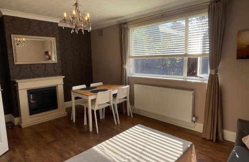 Durham House | Detached 3-Bedroom House, Durham