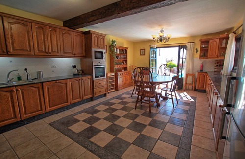 Tias Villa | Detached 5 bed, 4 bth villa ,Sea view. Gym, Pool table HOT TUB, WIFI, T Tennis