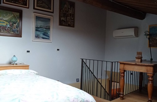Colle di Val d'Elsa Apartment | Detached attic room with private bathroom in ancient village in Colle Alta