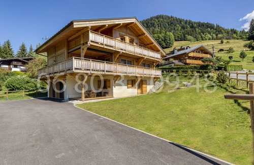Praz-sur-Arly Ski Chalet | Detached chalet Chalet Megève/Praz-sur-arly, slopes
