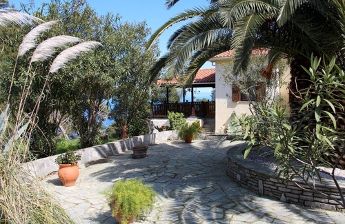Sithonia House | Detached holiday home with unique sea view, perfect located at the sea, Wifi | A