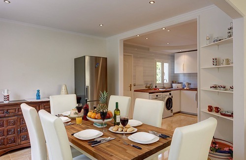 Artola Villa | Detached holiday home close to Cabopino port, Golf Course, Beach, Marbella