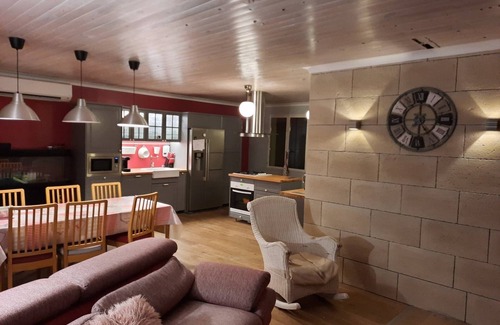 Le Porge House | Detached house, heated pool, near beach, lake and forest