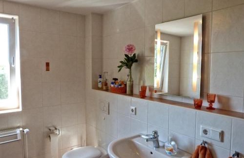 Ellingstedt Apartment | Detjens - FeWo in ruhiger Lage mit Terrasse und Garten