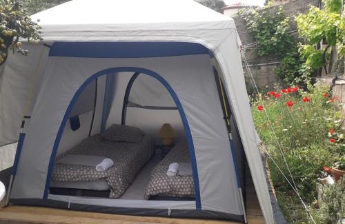 Sete Other | Deux tentes confortables dans un joli jardin idéalement situé