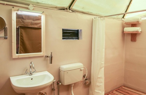 Sidhpur Hotel | Dev Bhoomi Farms & Cottages