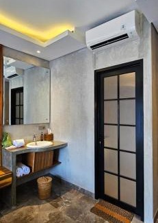 Pengosekan House | Dhanyasari House