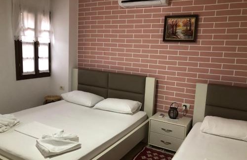 Berat House | Dhimitri's guest house